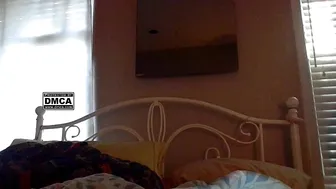 besseeee chaturbate young babe jerks both holes
