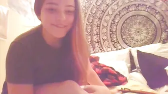 besseeee chaturbate modest slut tells interesting stories on camera