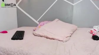 ashley_dream01 chaturbate busty passion caress nipples