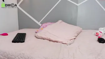 ashley_dream01 chaturbate busty passion caress nipples