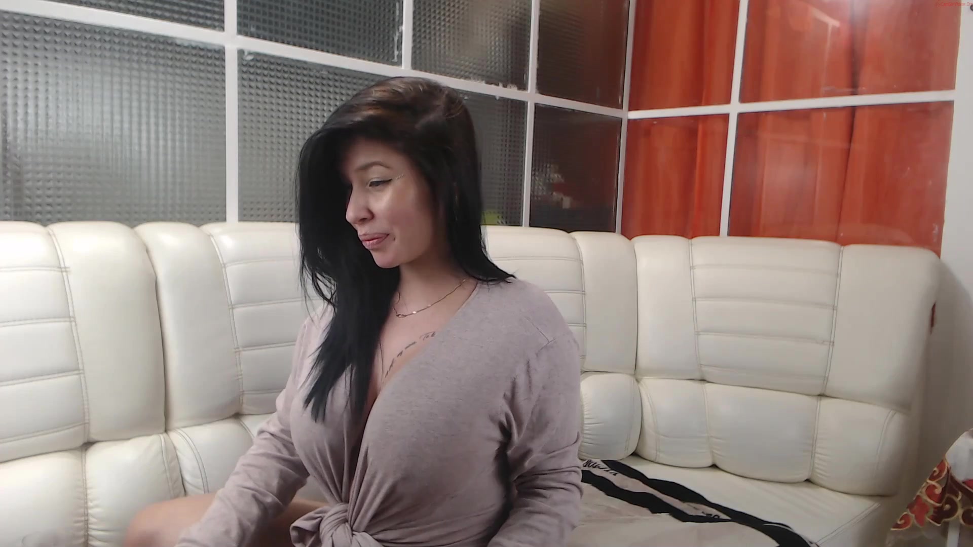 Slideshow amyqueen chaturbate.