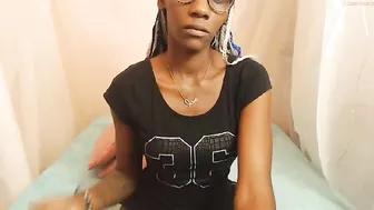 amber_dreams chaturbate big boobed chick jerking off her cunt