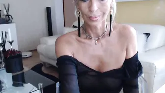 amanda0803 chaturbate gorgeous female licks dildo