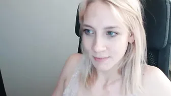 kimidrew chaturbate whore charms with its shapes