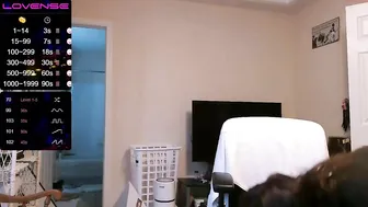 besseeee chaturbate hot chick strips slut