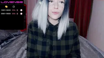 cuckold_couple_ chaturbate a cool lady is dancing a striptease slowly