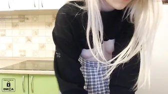 wunvmw chaturbate bitch in high heels and her sexy legs