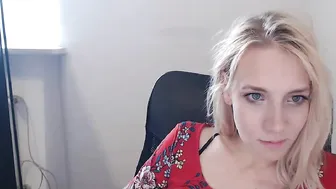 kimidrew chaturbate lustful woman fucks vagina with phallus