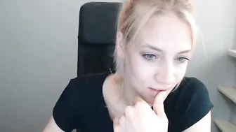 kimidrew chaturbate vulgar thing stretches vaginal hole