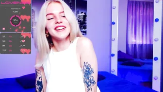 vi_reis chaturbate sexy doll gives her elastic ass