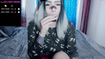 cuckold_couple_ chaturbate awesome brown girl in white stockings tickles her cap delicately