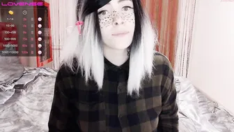 cuckold_couple_ chaturbate blissful nurse removes her sexy uniform