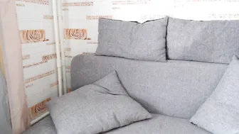 wunvmw chaturbate gorgeous lady caresses shaved vagina