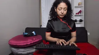 mind_keeper chaturbate hot prostitute fucks in both holes