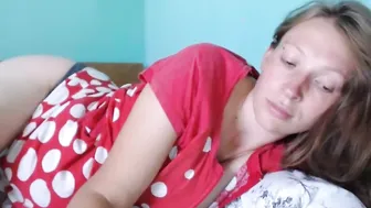 lyliii chaturbate gorgeous girl masturbates cunt