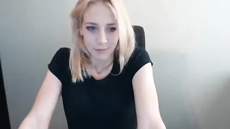 kimidrew chaturbate charming bitch spreads her legs