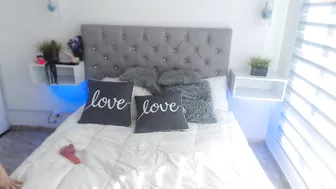 nata_rider_ chaturbate Incendiary lady relishly masturbates both holes