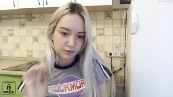 wunvmw chaturbate beautiful slut exposes big tits