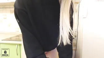 wunvmw chaturbate gorgeous confused fingering both holes