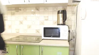 wunvmw chaturbate tearing her tender pussy