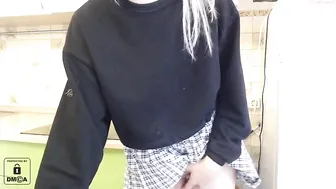 wunvmw chaturbate beautiful maid masturbating cunt