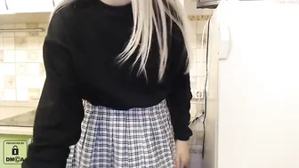 wunvmw chaturbate hot harlot fingering vibrator