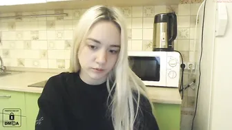 wunvmw chaturbate erotic gymnast effectively changes poses