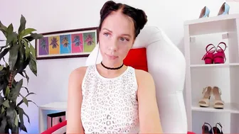 holysunshine69 chaturbate Mischievous blonde