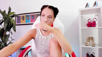 holysunshine69 chaturbate Mischievous blonde