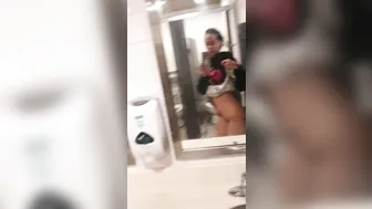 andreinadeluxe onlyfans blonde darling seductively rubs her cunt