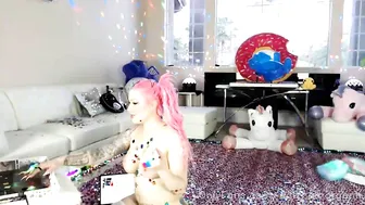 daizha morgann onlyfans charming shows off her tits.