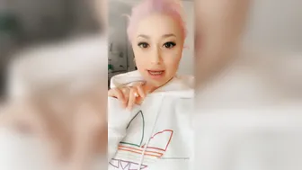 daizha morgann onlyfans sexy chick masturbates shaved pussy