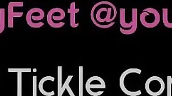 queenveinyfeet onlyfans tender blonde squeezes boobs