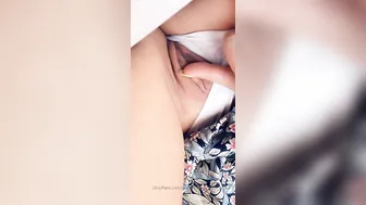 miss juliaa onlyfans big tit babe pulls clit