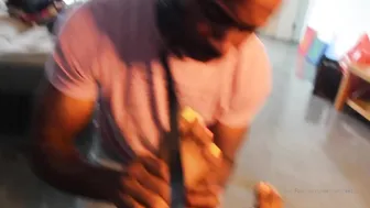 queenveinyfeet onlyfans weak on the front