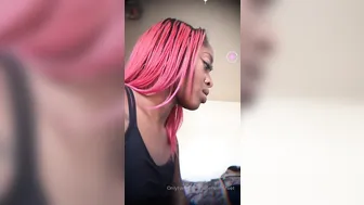 queenveinyfeet onlyfans Appetizing bitch dancing a beautiful striptease