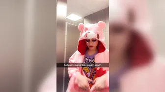 daizha morgann onlyfans buxom plays with long dildo