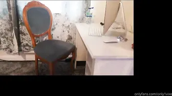 mistress vixen  onlyfans cute blonde in free chat