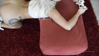 miss juliaa onlyfans beautiful nipple handjob cap