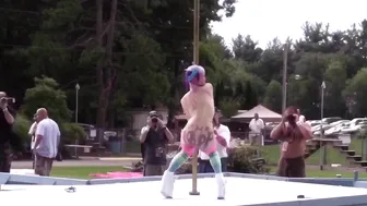 daizha morgann onlyfans blonde slut poses nude