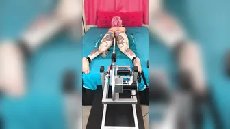 daizha morgann onlyfans in a new apartment shows a striptease