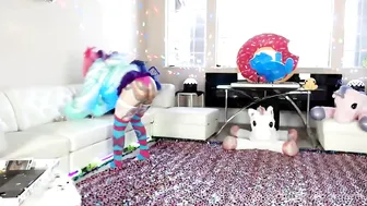 daizha morgann onlyfans graceful babe gently masturbates pussy