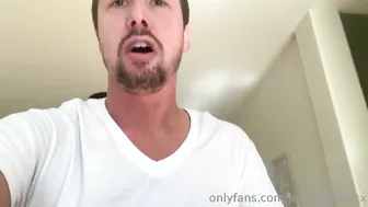 jessy jones onlyfans cute young lady puts on big tits