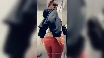 daizha morgann onlyfans fucks herself with black dildo