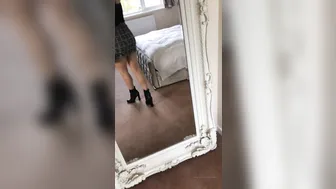 natasha anastasia onlyfans fucks herself in pussy