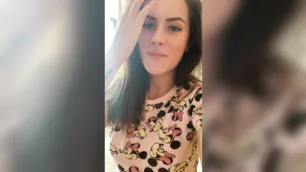 charlie rose onlyfans cute bitch caresses sex lips