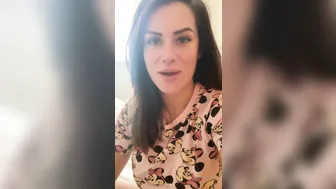 charlie rose onlyfans cute bitch caresses sex lips