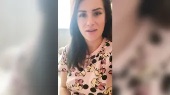 charlie rose onlyfans cute bitch caresses sex lips