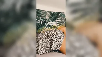 lordhefnerr onlyfans jerking on the bed