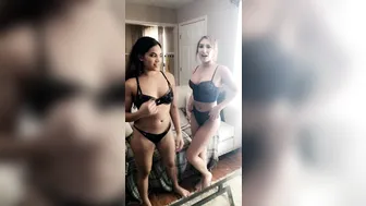 davina davis onlyfans cute girls fuck with a bottle